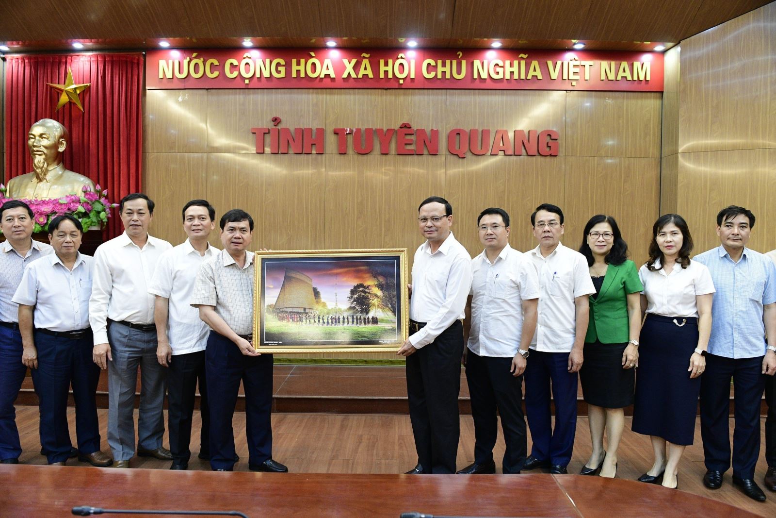 Đoàn công tác của tỉnh Kon Tum học tập kinh nghiệm và thu hút đầu tư dự án chế biến gỗ